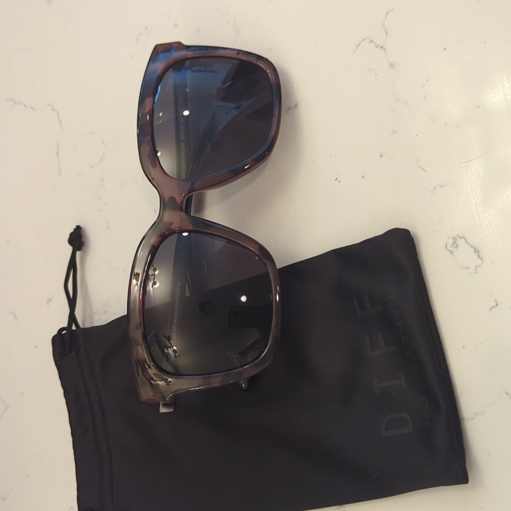 Diff Hailey sunglasses - Picture 2 of 7